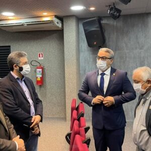 F.uea na Câmara Municipal de Manaus