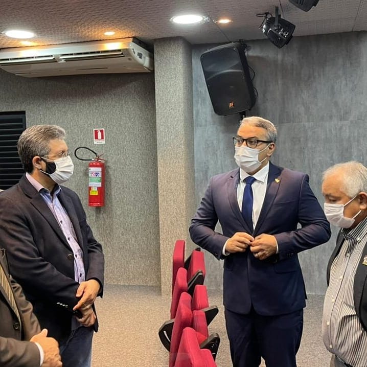 F.uea na Câmara Municipal de Manaus